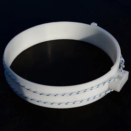 Zsinóros sajtkáva (8 cm magas)