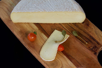 caciotta gomolya