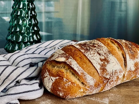 Házi kovászos kenyér (Új recept)