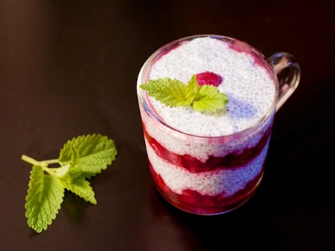 Joghurt kókusztejből, chiamaggal