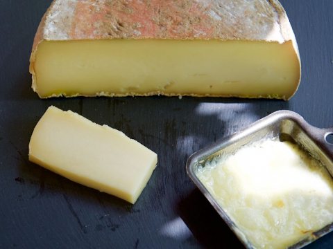Raclette típusú sajt